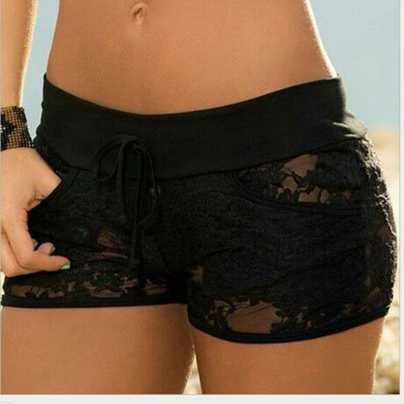 2019 New Fashion Women Shorts Sexy Black Lace Hollow Summer Short Pants Woman Solid Color Low Waist Sexy Short Pants Ladies