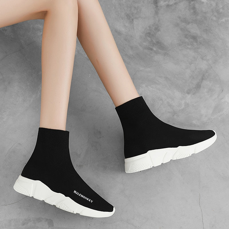 2019 Women Sports Elastic Socks Sneakers High Top New Breathable Flying Socks Shoes Ladies Flat Walking Shoes Platform Winter