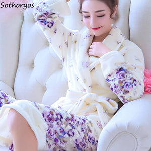 Robes Women Long Bathrobe Flower Flannel Warm Kimono Bath Robe Bridal Wedding Bridesmaid Robe Dressing Gown Womens Nightwear New