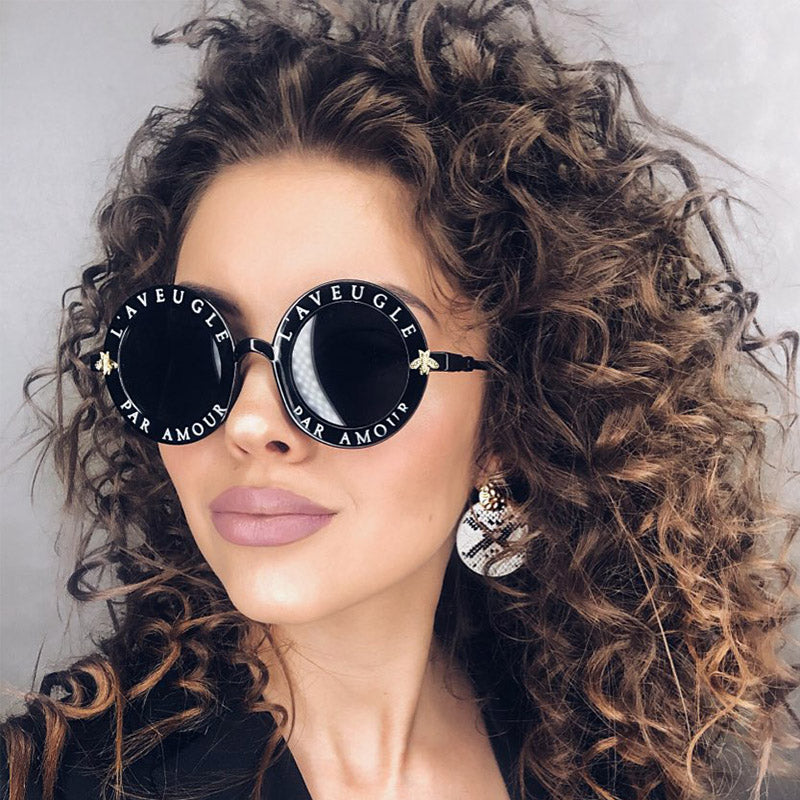 Letters Round Sunglasses Women 2019 Luxury Brand Designer Men Sunglasses Retro Black Frame Bee Eyewear for Female Oculos UV400